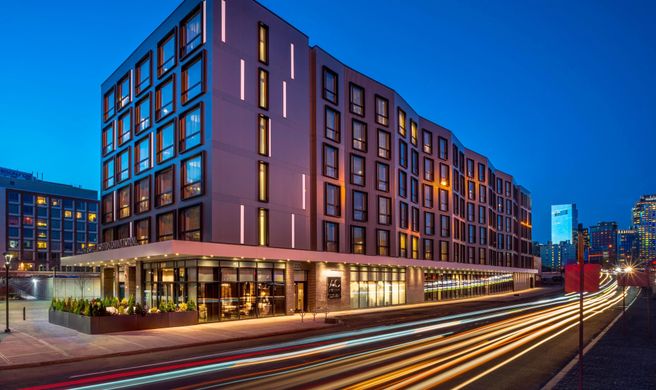 AC Hotel Boston Downtown Exterior