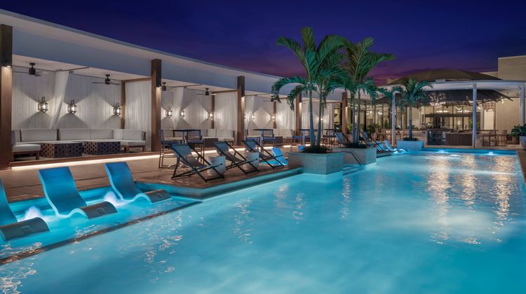 The Ben, Autograph Collection Pool