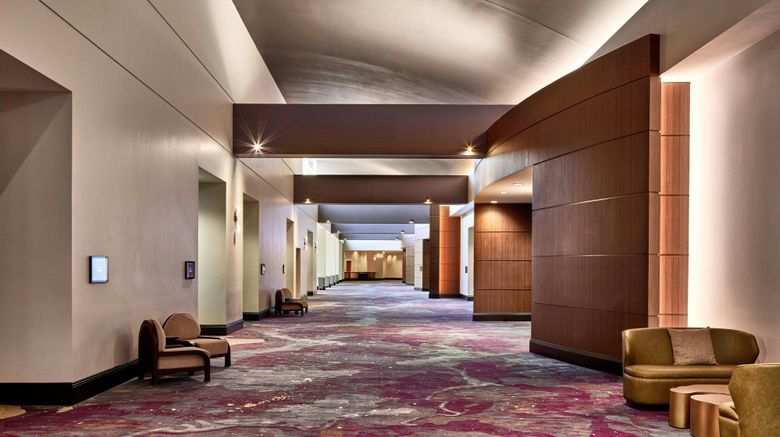 <b>Renaissance Phoenix Glendale Hotel Meeting</b>. Images powered by <a href="https://www.leonardoworldwide.com/" title="Leonardo Worldwide" target="_blank">Leonardo</a>.