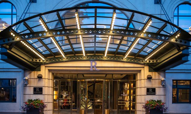 Renaissance Philadelphia Downtown Hotel Exterior