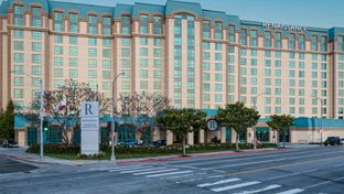 Renaissance Los Angeles Airport Hotel