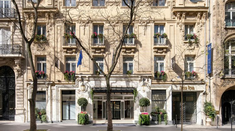 Renaissance Paris Nobel Tour Eiffel Hotel Exterior