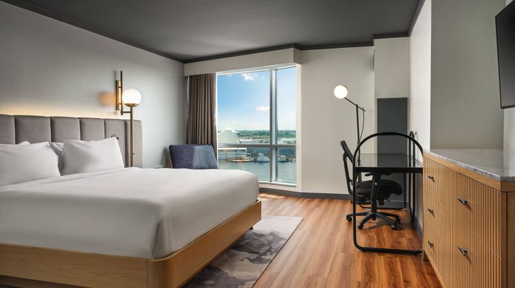 Renaissance Portsmouth-Norfolk Hotel Room