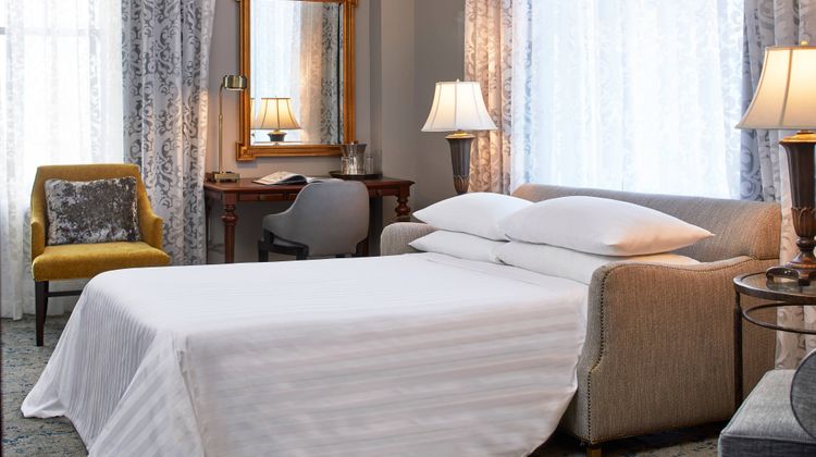 The Battle House, A Renaissance Hotel Suite