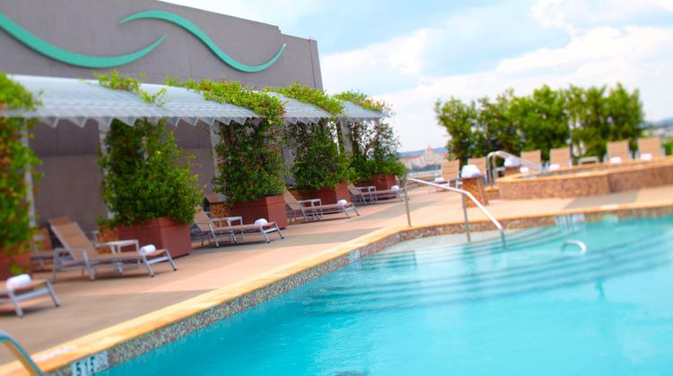 The Battle House, A Renaissance Hotel Pool
