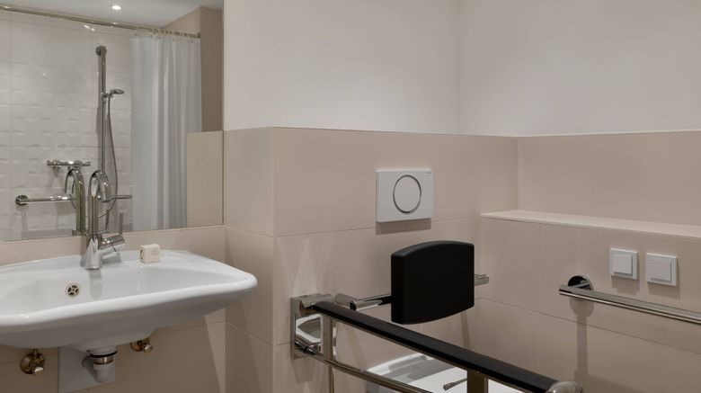 <b>AC Hotel by Marriott Innsbruck Room</b>. Images powered by <a href="https://www.leonardoworldwide.com/" title="Leonardo Worldwide" target="_blank">Leonardo</a>.