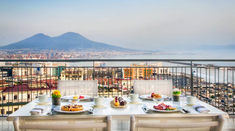 <b>Renaissance Naples Hotel Mediterraneo Restaurant</b>. Images powered by <a href="https://www.leonardoworldwide.com/" title="Leonardo Worldwide" target="_blank">Leonardo</a>.