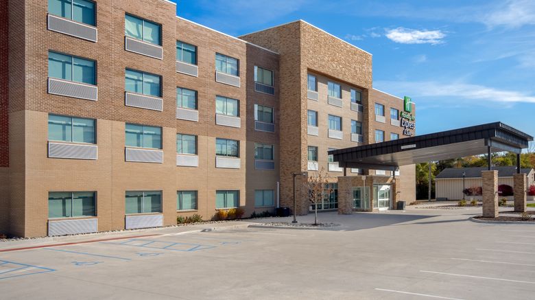 Holiday Inn Express  and  Suites Oscoda Exterior. Images powered by <a href="https://www.leonardoworldwide.com" target="_blank" rel="noopener">Leonardo</a>.