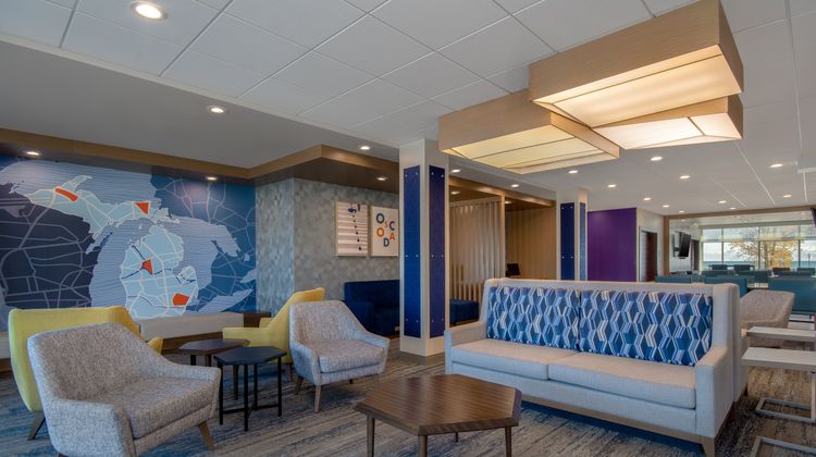 Holiday Inn Express & Suites Oscoda Exterior