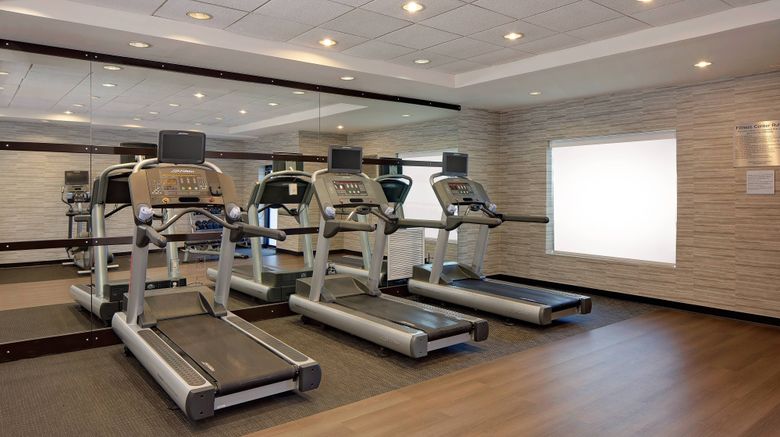 <b>Courtyard Long Island MacArthur Airport Health Club</b>. Images powered by <a href="https://www.leonardoworldwide.com/" title="Leonardo Worldwide" target="_blank">Leonardo</a>.