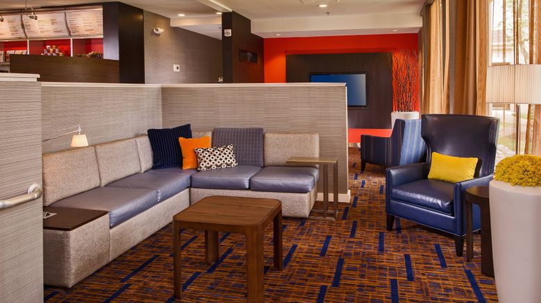 <b>Courtyard by Marriott Richmond West Lobby</b>. Images powered by <a href="https://www.leonardoworldwide.com/" title="Leonardo Worldwide" target="_blank">Leonardo</a>.