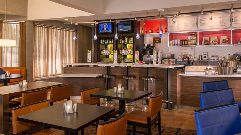 <b>Courtyard by Marriott Richmond West Restaurant</b>. Images powered by <a href="https://www.leonardoworldwide.com/" title="Leonardo Worldwide" target="_blank">Leonardo</a>.