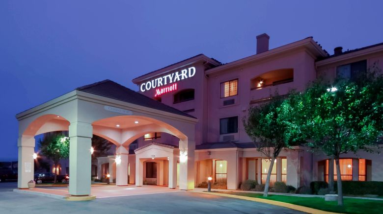 <b>Courtyard Salinas Monterey Exterior</b>. Images powered by <a href="https://www.leonardoworldwide.com/" title="Leonardo Worldwide" target="_blank">Leonardo</a>.