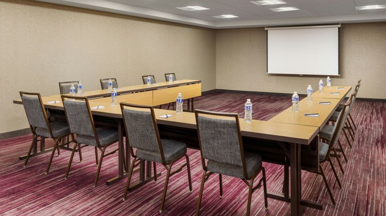 <b>Courtyard Salinas Monterey Meeting</b>. Images powered by <a href="https://www.leonardoworldwide.com/" title="Leonardo Worldwide" target="_blank">Leonardo</a>.