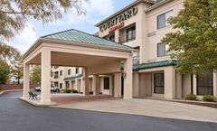 Courtyard by Marriott Topeka