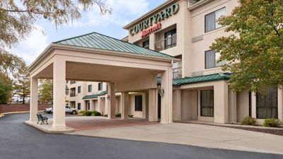 Courtyard by Marriott Topeka