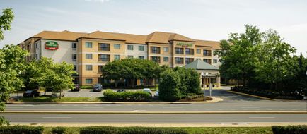 Courtyard Springfield Exterior