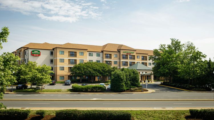Courtyard Springfield Exterior