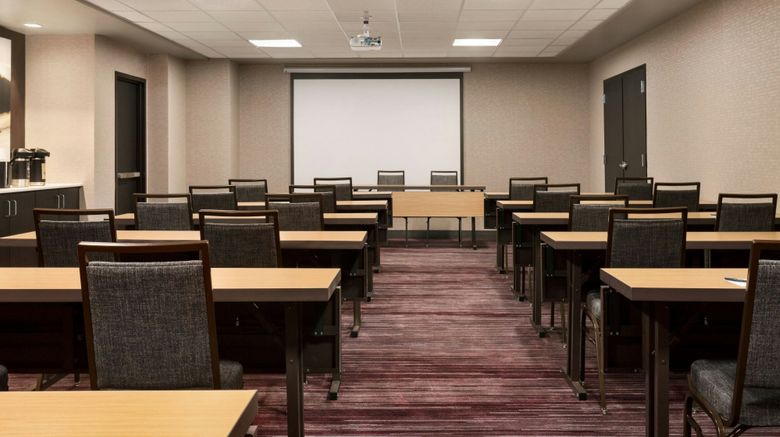 <b>Courtyard by Marriott Topeka Meeting</b>. Images powered by <a href="https://www.leonardoworldwide.com/" title="Leonardo Worldwide" target="_blank">Leonardo</a>.