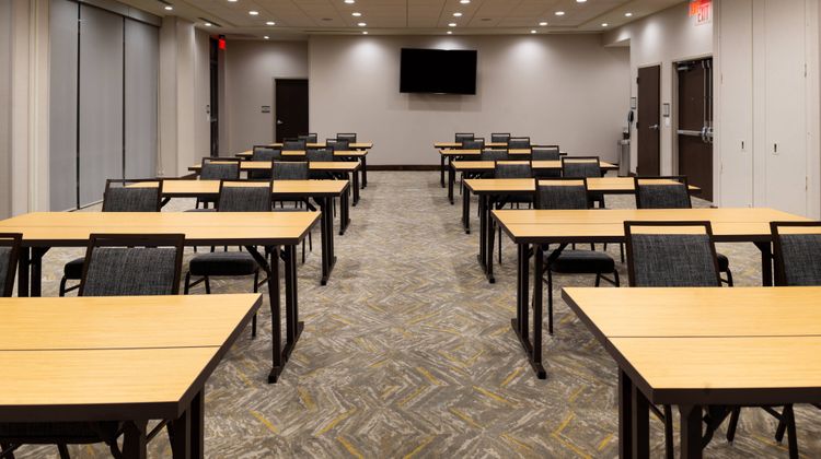Courtyard Charlotte Northlake Meeting