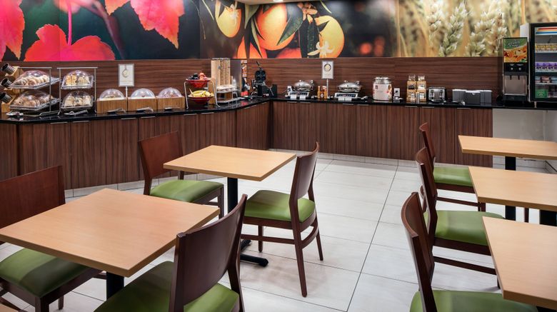 <b>Fairfield Inn & Suites Fort Collins Restaurant</b>. Images powered by <a href="https://www.leonardoworldwide.com/" title="Leonardo Worldwide" target="_blank">Leonardo</a>.