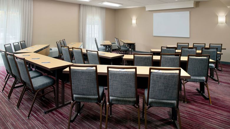 <b>Courtyard by Marriott Raleigh Cary Meeting</b>. Images powered by <a href="https://www.leonardoworldwide.com/" title="Leonardo Worldwide" target="_blank">Leonardo</a>.