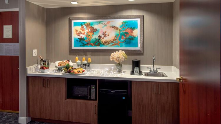 Courtyard by Marriott Basking Ridge Suite