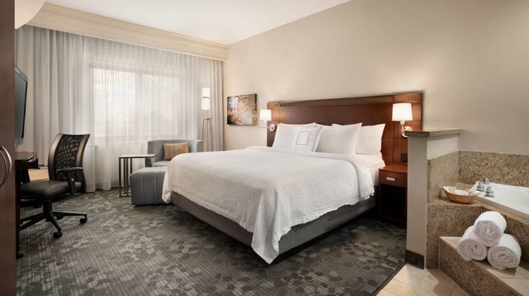 Courtyard by Marriott Middletown Goshen Pool