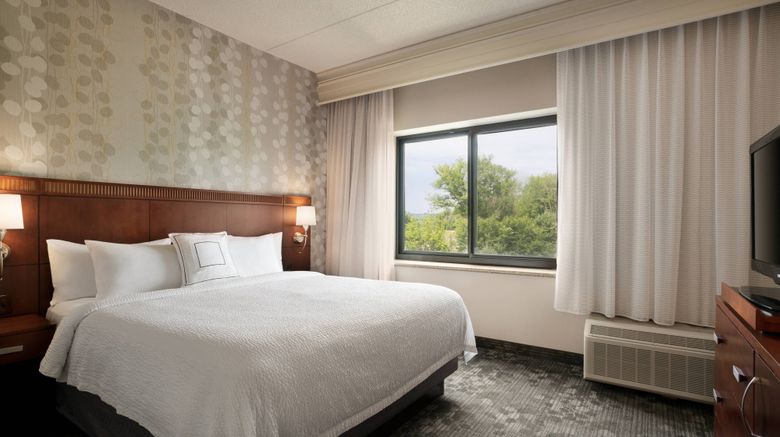 <b>Courtyard by Marriott Middletown Goshen Suite</b>. Images powered by <a href="https://www.leonardoworldwide.com/" title="Leonardo Worldwide" target="_blank">Leonardo</a>.
