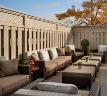 Courtyard by Marriott Toronto Airport Exterior
