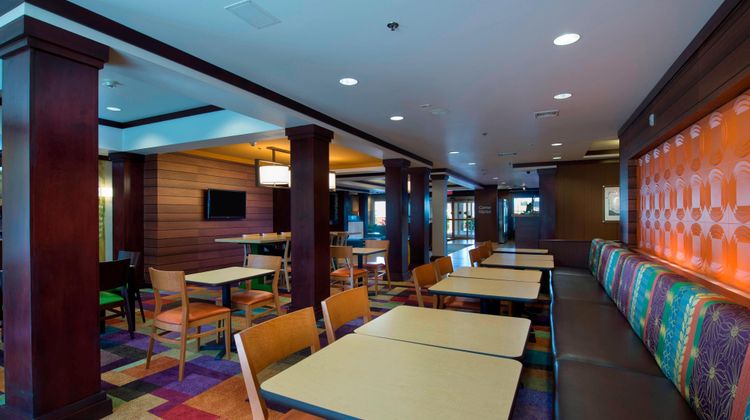 Fairfield Inn & Suites Tifton Restaurant