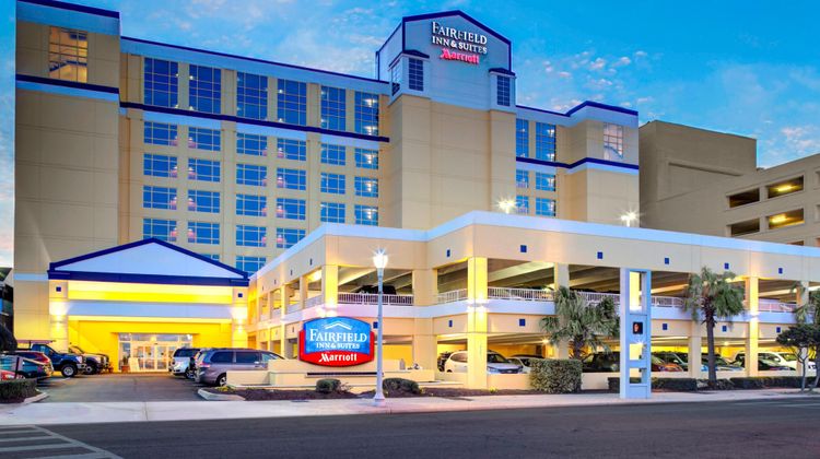 Fairfield Inn & Suites VB Oceanfront Exterior