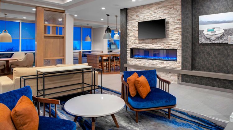 Fairfield Inn & Suites VB Oceanfront Lobby