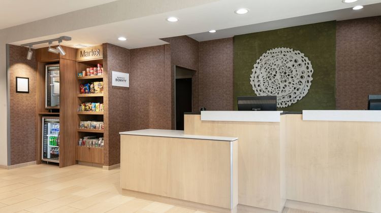 Fairfield Inn & Suites Tulsa Central Lobby