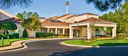 Courtyard by Marriott Hampton Coliseum Exterior