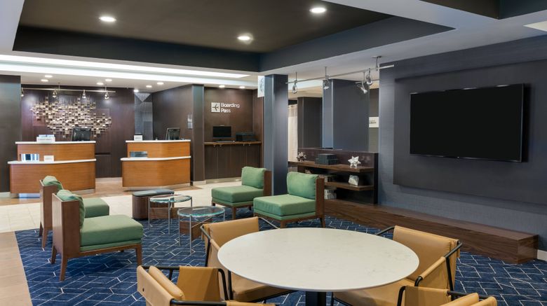 <b>Courtyard Tallahassee North/I-10 Lobby</b>. Images powered by <a href="https://www.leonardoworldwide.com/" title="Leonardo Worldwide" target="_blank">Leonardo</a>.