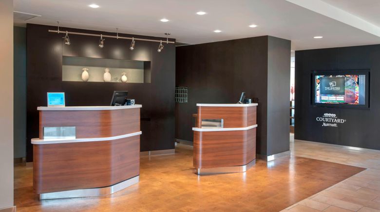 <b>Courtyard Mt. Laurel Cherry Hill Lobby</b>. Images powered by <a href="https://www.leonardoworldwide.com/" title="Leonardo Worldwide" target="_blank">Leonardo</a>.