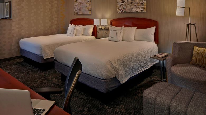 <b>Courtyard by Marriott Providence Warwick Room</b>. Images powered by <a href="https://www.leonardoworldwide.com/" title="Leonardo Worldwide" target="_blank">Leonardo</a>.