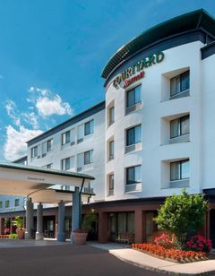 Courtyard by Marriott Lebanon