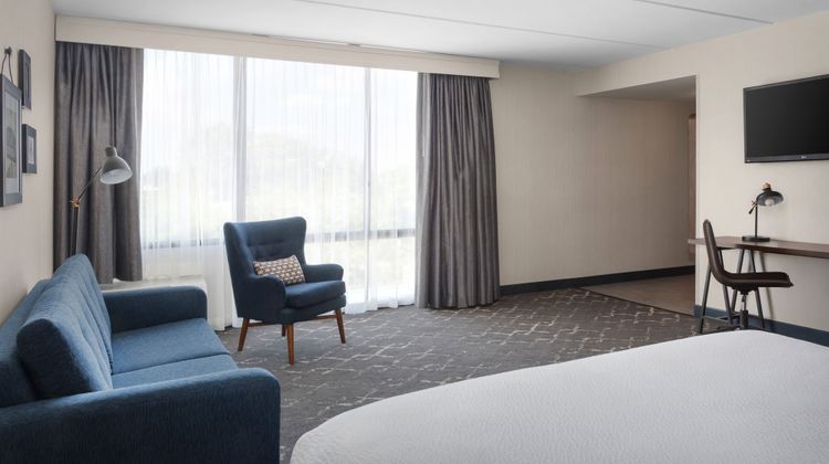 Four Points by Sheraton Philadelphia NE Room