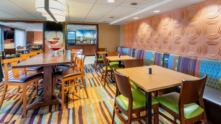Fairfield Inn Portland Maine Airport Restaurant