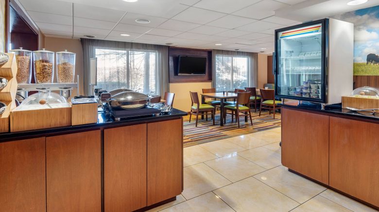 <b>Fairfield Inn Portland Maine Airport Restaurant</b>. Images powered by <a href="https://www.leonardoworldwide.com/" title="Leonardo Worldwide" target="_blank">Leonardo</a>.