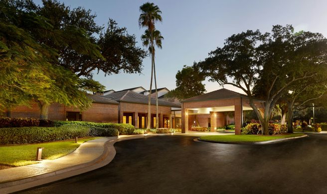 Courtyard Fort Lauderdale Plantation Exterior