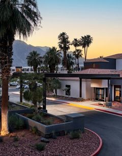 Courtyard by Marriott Palm Springs