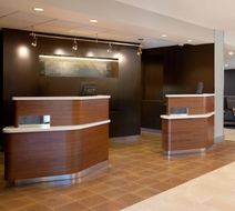 Courtyard by Marriott Palm Springs Lobby