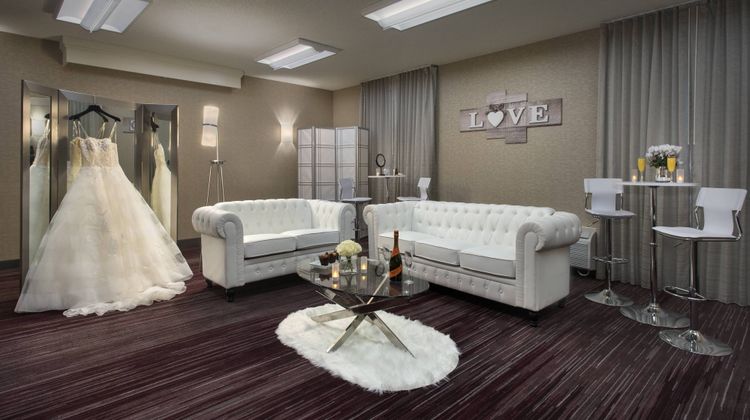 Courtyard by Marriott Philadelphia Devon Suite