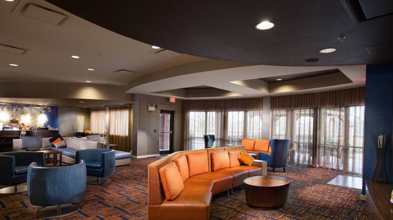 <b>Courtyard Fayetteville Lobby</b>. Images powered by <a href="https://www.leonardoworldwide.com/" title="Leonardo Worldwide" target="_blank">Leonardo</a>.