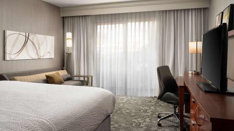 Courtyard by Marriott Phoenix Mesa Room