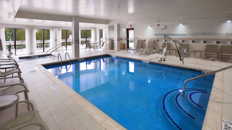 <b>Courtyard Fayetteville Pool</b>. Images powered by <a href="https://www.leonardoworldwide.com/" title="Leonardo Worldwide" target="_blank">Leonardo</a>.
