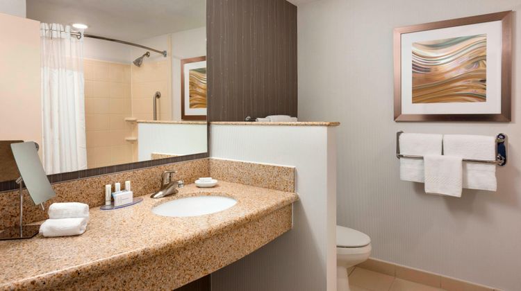 Courtyard Fort Smith Downtown Room